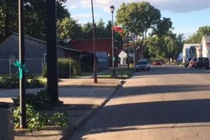 Clinton-ribbons-down-street-3